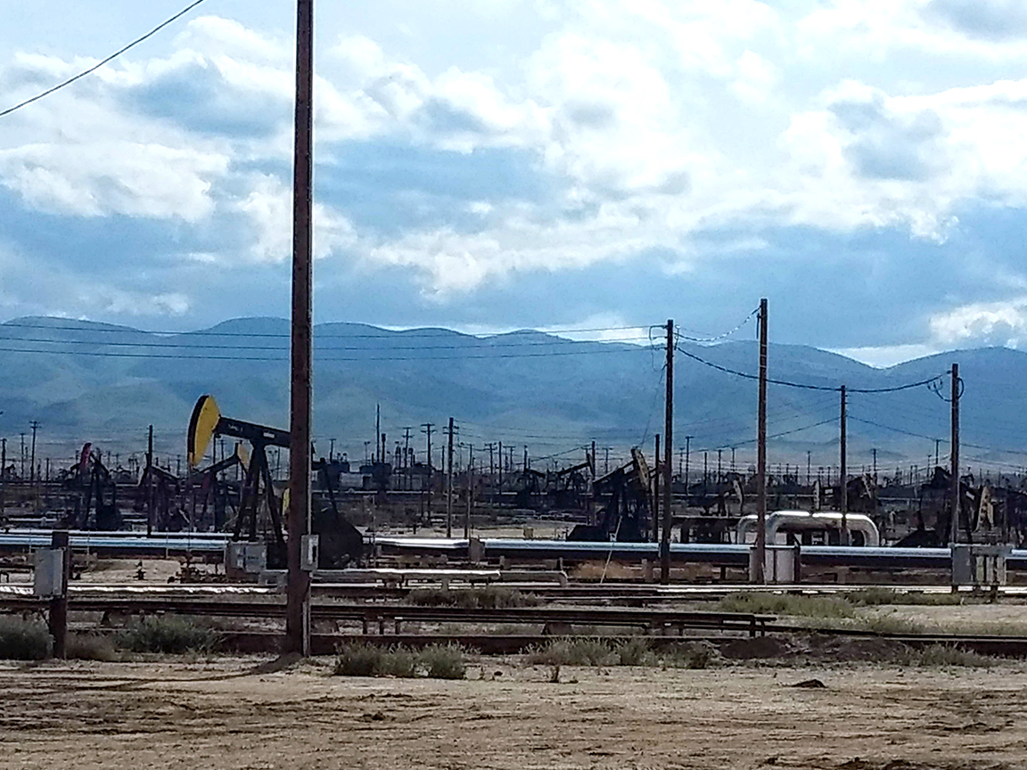 Kern County Decides to Ramp Up Future Oil Production Community