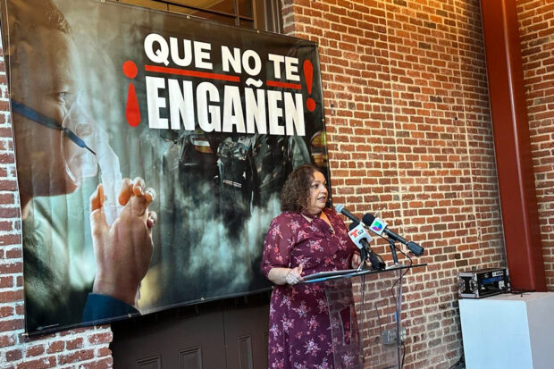 El jueves 25 de enero, en conferencia de prensa celebrada en Los Ángeles, se anunció el inicio de una campaña estatal para proteger a los latinos de las grandes empresas petroleras. Foto cortesía de Caló News